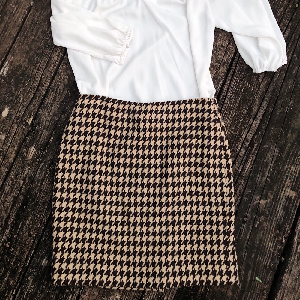 SOLD New With Tags Talbots Wool Houndstooth Skirt